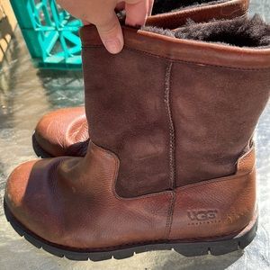 Men’s size15 UGG boot